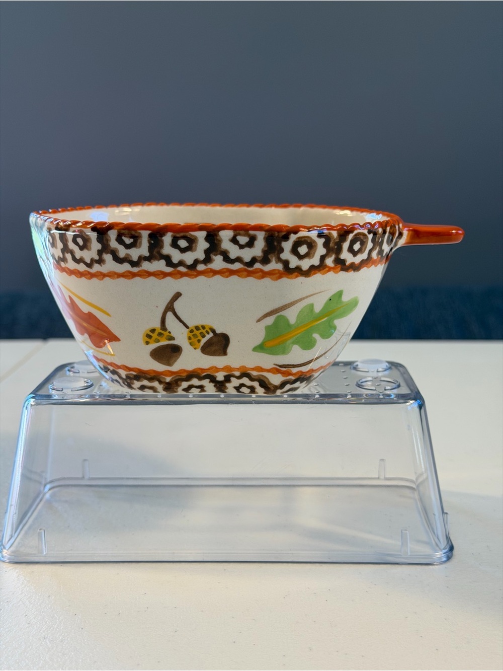 Temp-tations by Tara Old World Fall Acorn Leaf 8 Oz Handled Bowl